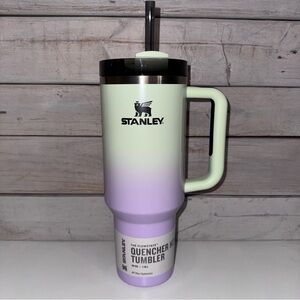 Stanley x Target 40oz Quencher - Halloween Hypnotic Green NWT 🧟